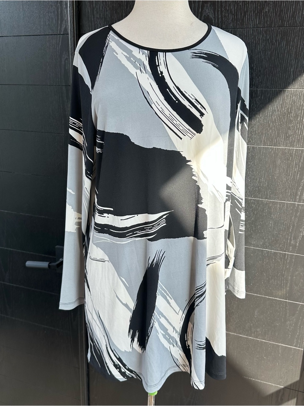 NWT Sun Kim Tunic Top - size XL